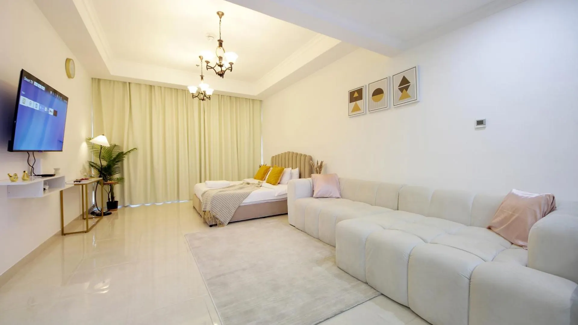 Gorgeous Studio Apt Close To Business Bay Metro Dubai