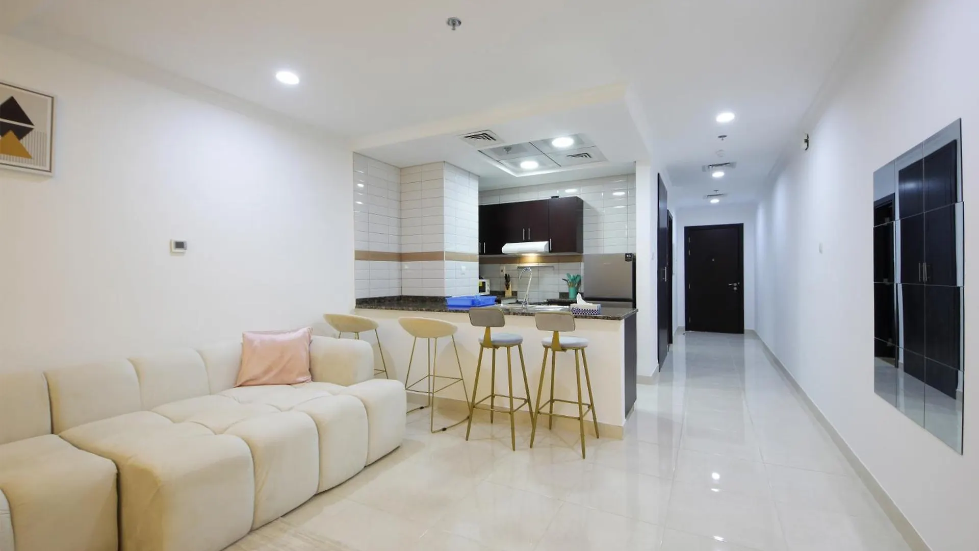 Gorgeous Studio Apt Close To Business Bay Metro Dubai